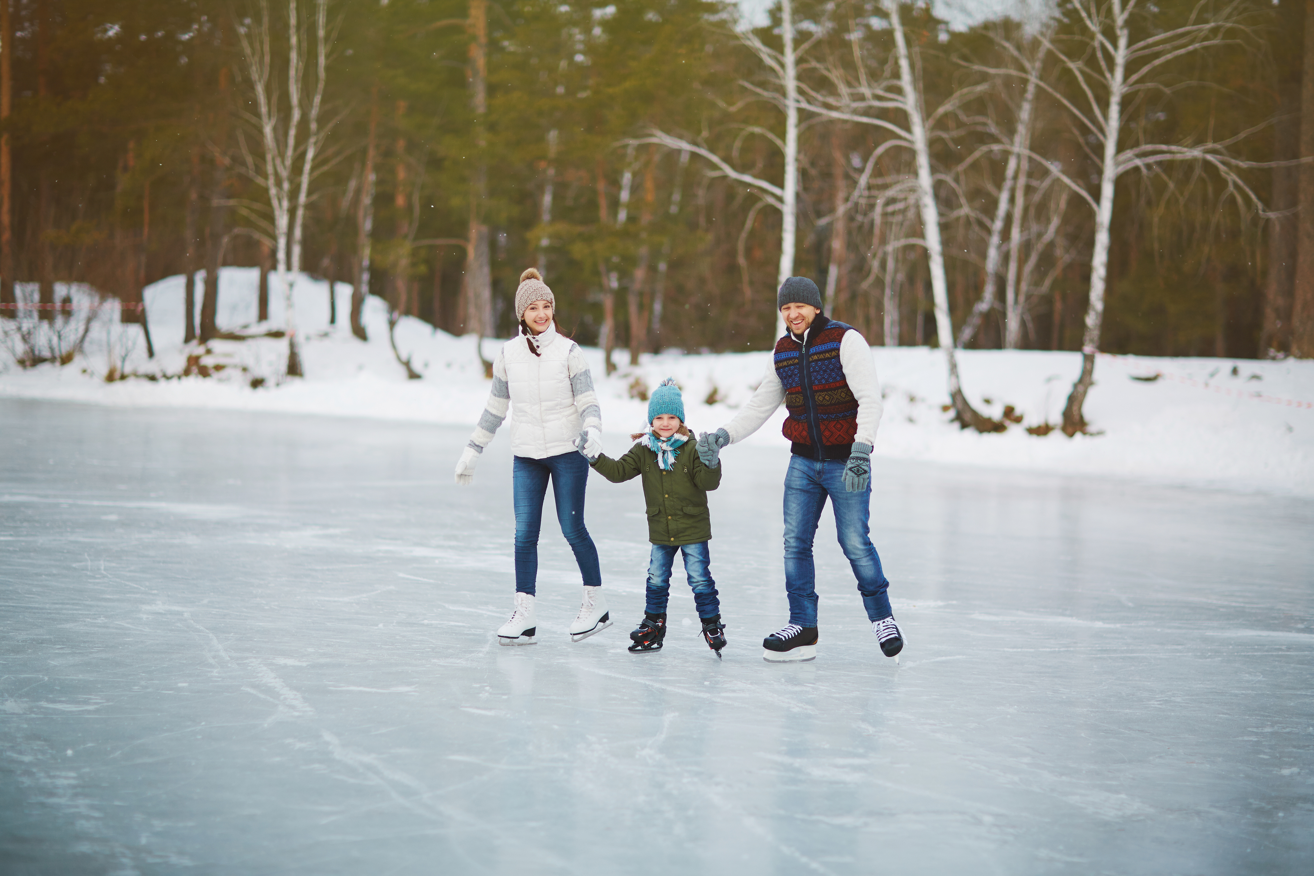 family-portrait-skating-rink (1).jpg